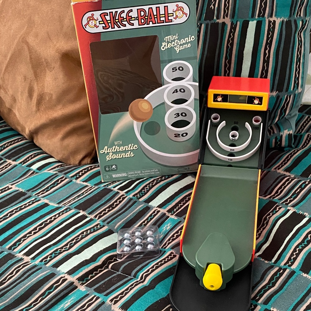 Mini Electronic Retro Skeeball Game
